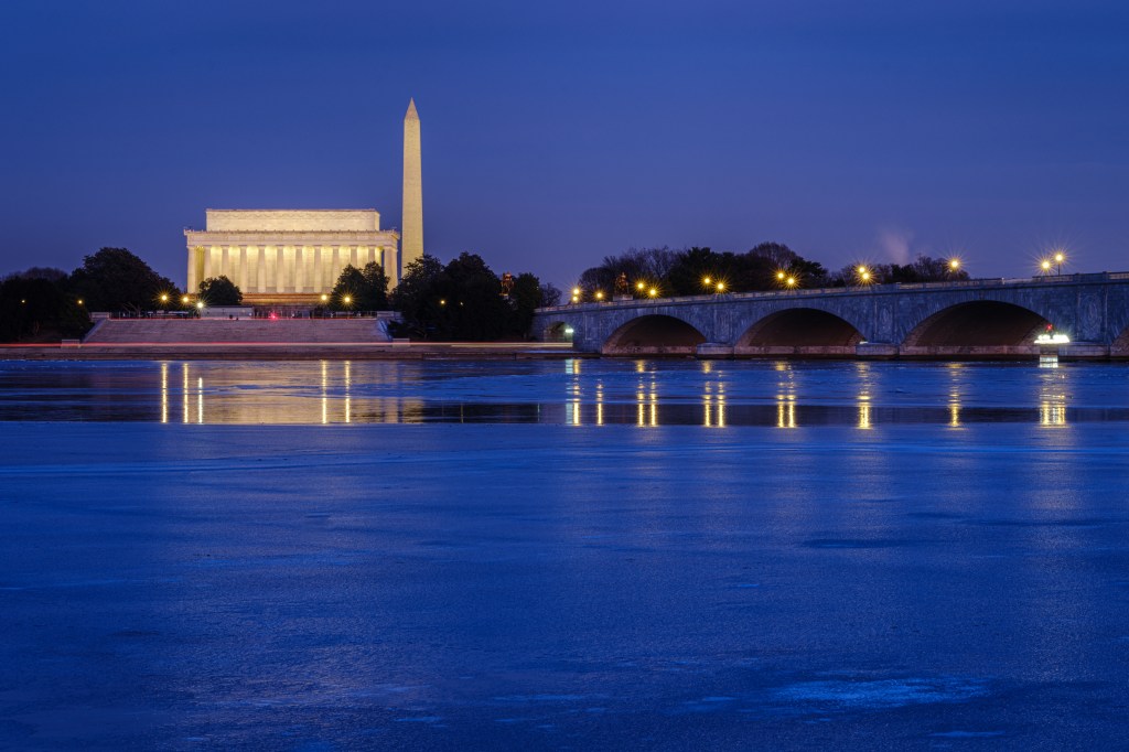 commuter-jet-helicopter-crash-potomac