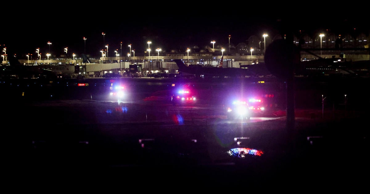 plane-crash-potomac-river