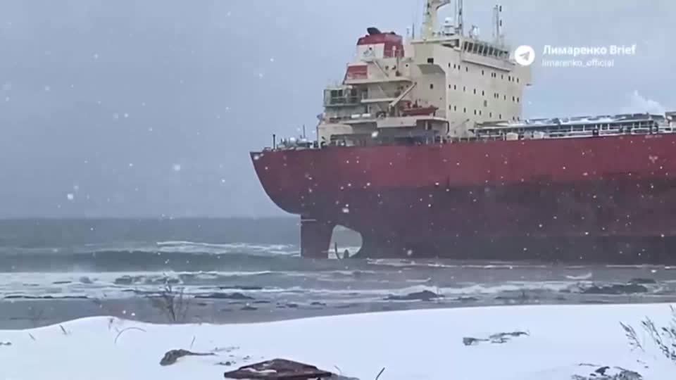 cargo-ship-sakhalin-island
