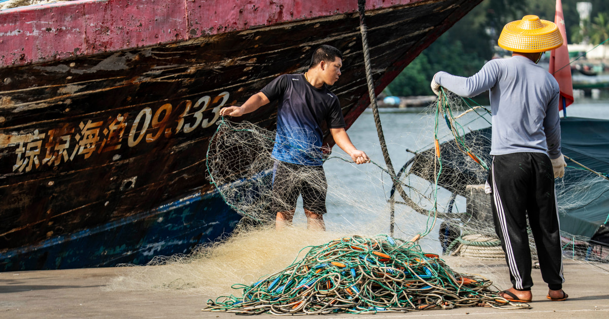 chinese-fishing-vessels-north-korean-crews