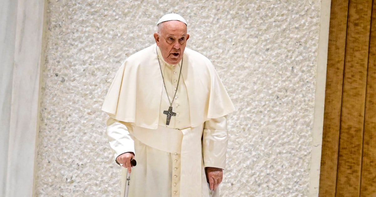 pope-pneumonia-sepsis-holy-year