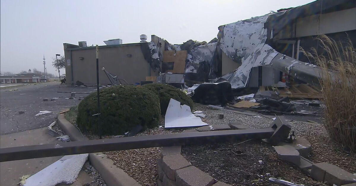 tornadoes-devastate-south-midwest