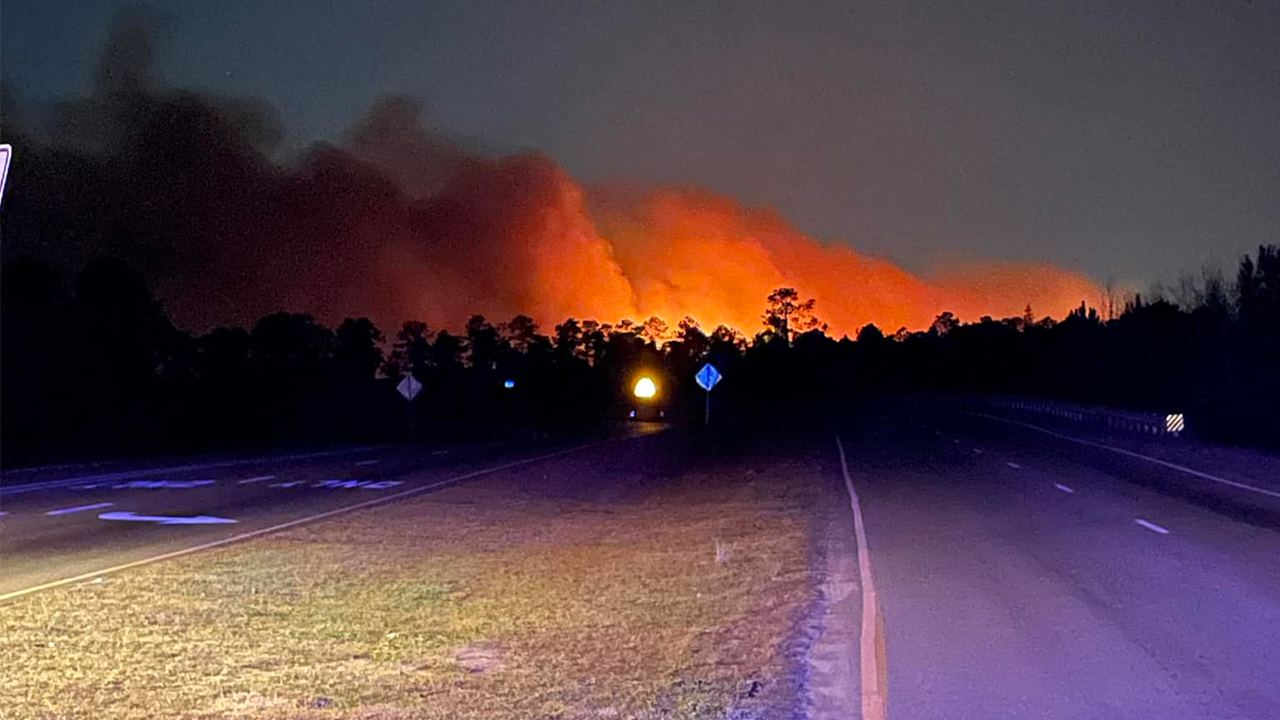 wildfires-carolinas-evacuations-burn-ban