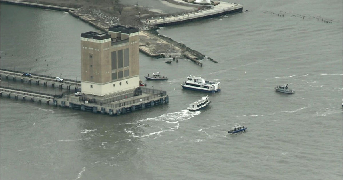 helicopter-crash-hudson-river-jersey-city