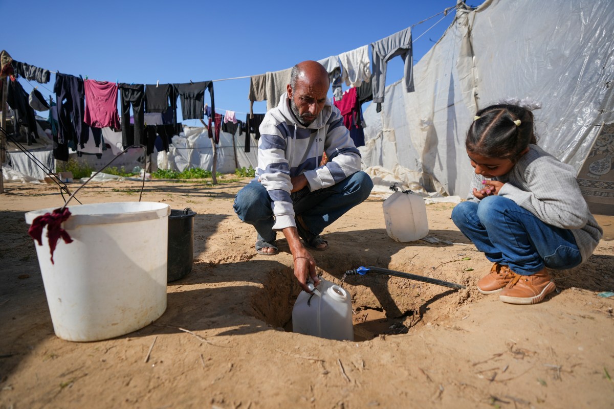 medecins-sans-frontieres-gaza-water-weapon