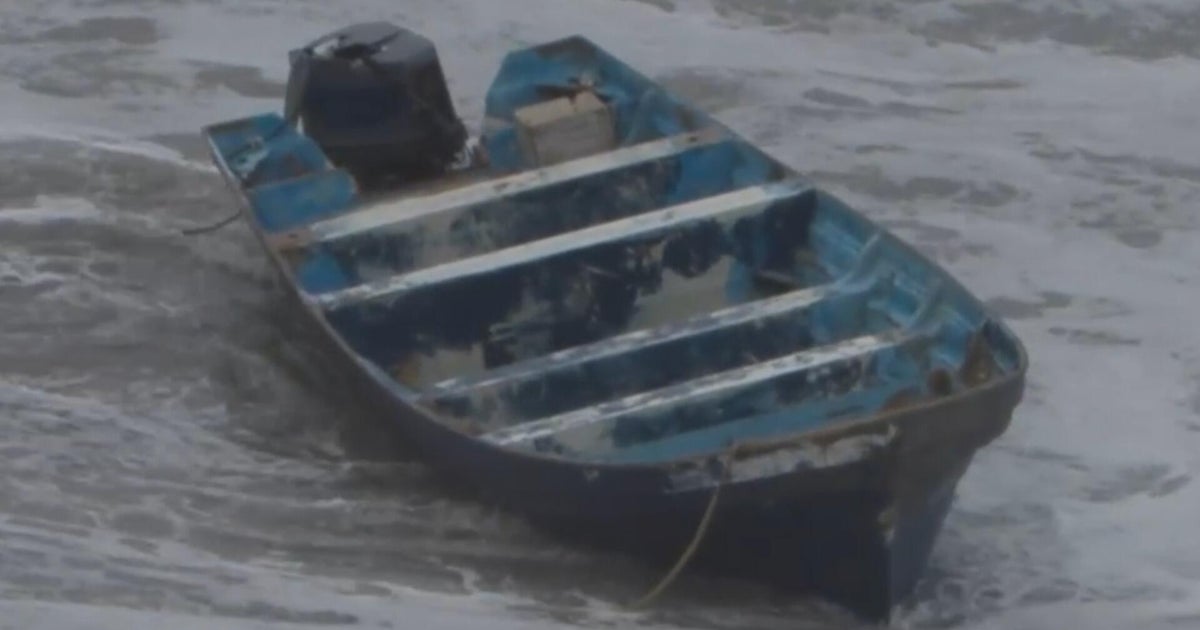 coast-guard-capsized-boat-human-smuggling